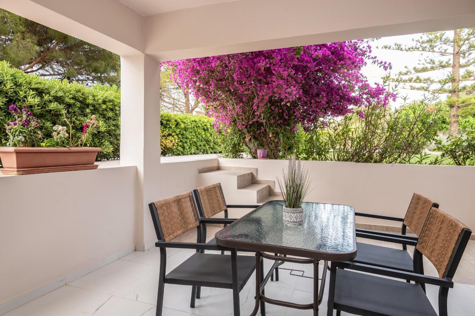 Margaritari Apartments Zakynthos Town Exterior photo